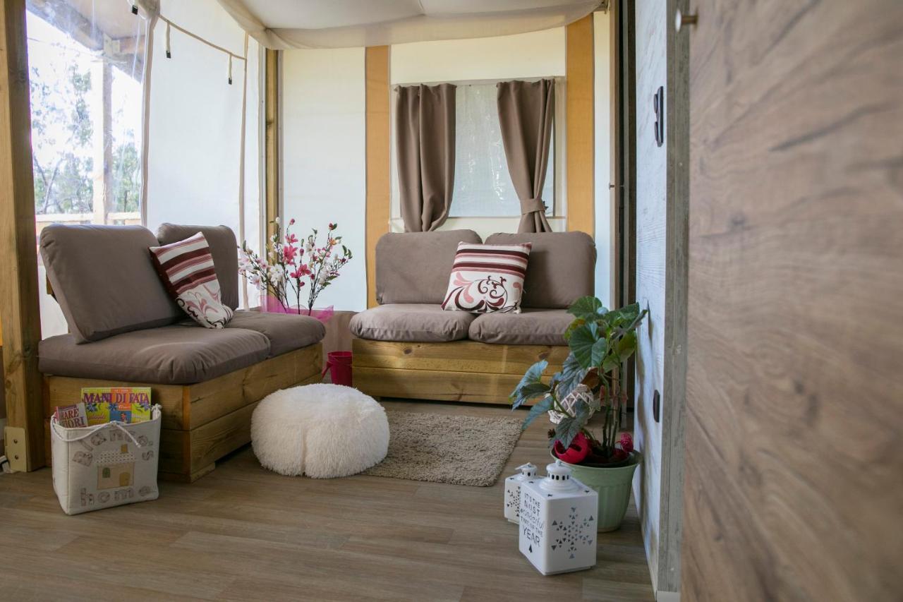 Ciriga Sicily Glamping Resort Santa Maria Del Focallo Buitenkant foto